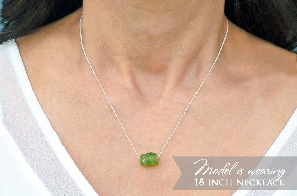 Raw Emerald Necklace, May Birthstone Necklace, Natural Stone Emerald Jewelry, Layering Necklace, Boho Necklace, Healing Crystals